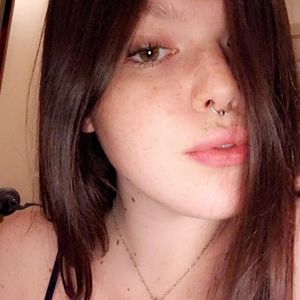 Meet your Posher, Jillian